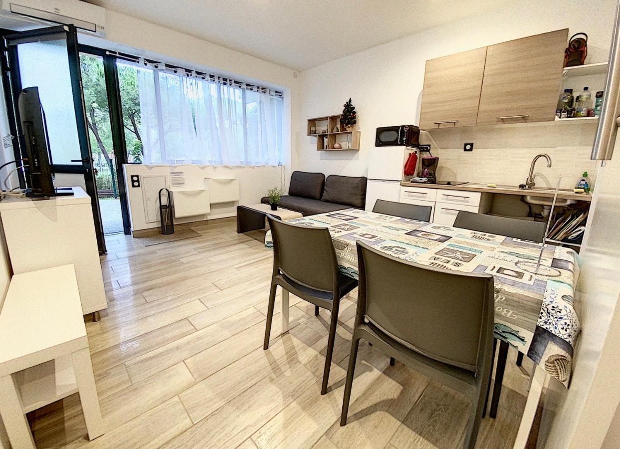 F2 "Le Parc" Clim, Wifi, Pmr Apartment Balaruc-les-Bains Exterior foto